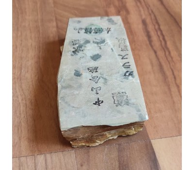 Японський Природний водний камінь Nakayama Karasu Awasedo Suita 600g