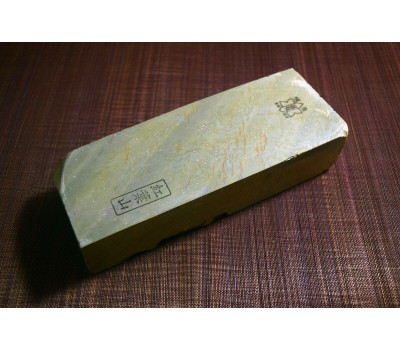Японський Природний водний камінь Momijiyama Tomae 1842g from Kyoto